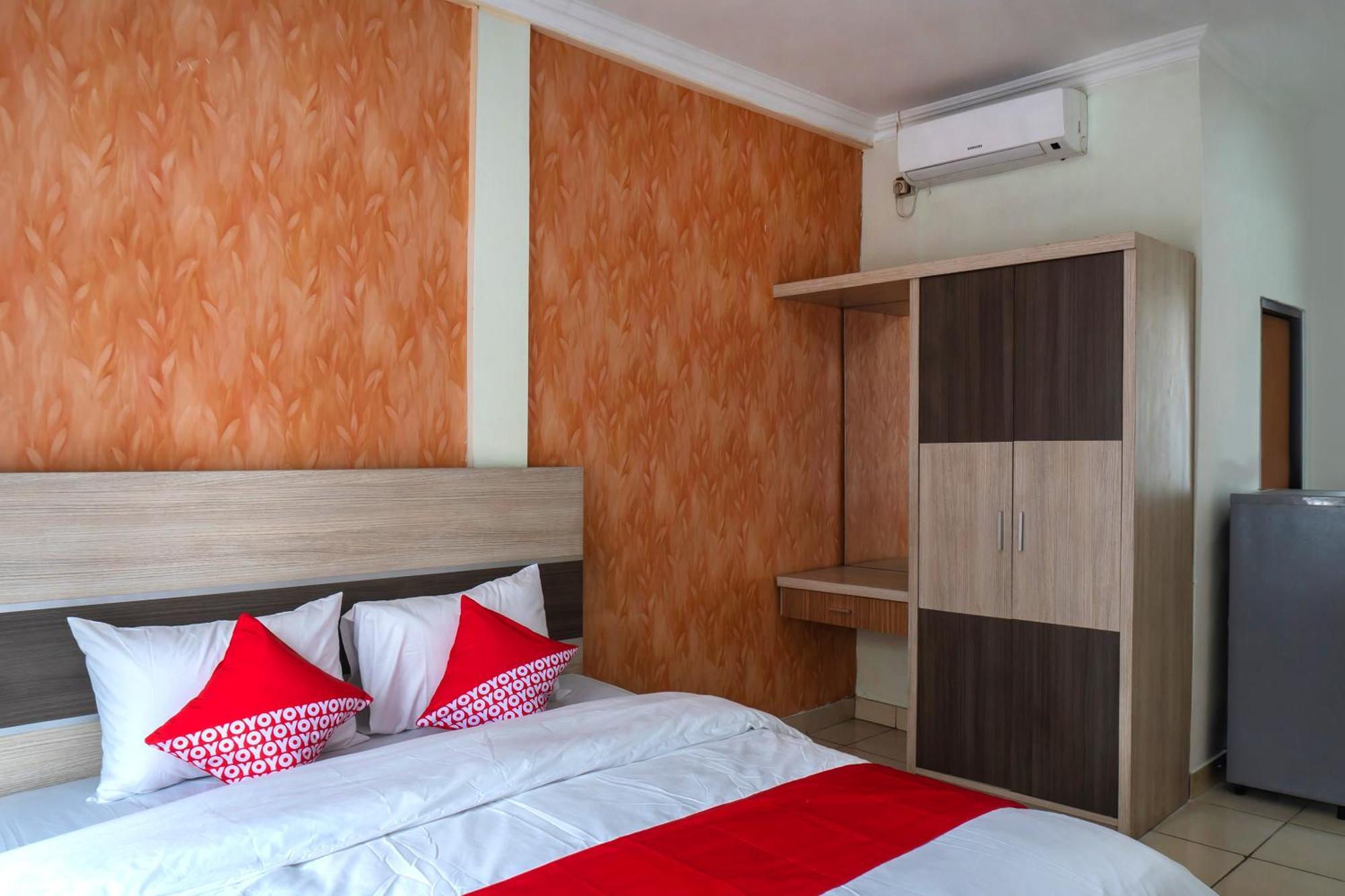Super Oyo 617 Sukaraja Residence Syariah Bandung Buitenkant foto